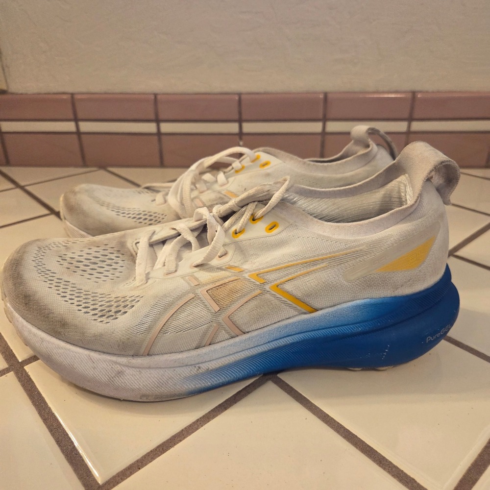 ASICS Gel-Kayano 31 Mens Running Shoes White Blue Yellow 1011B867 Size 8